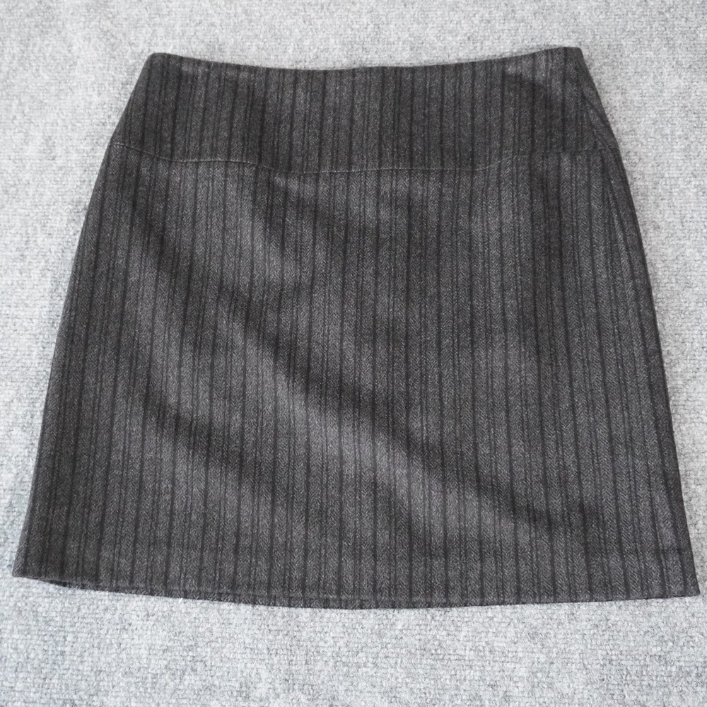 Banana Republic Skirt‎ Women's Size 6 Gray Pinstripe Wool Blend Career